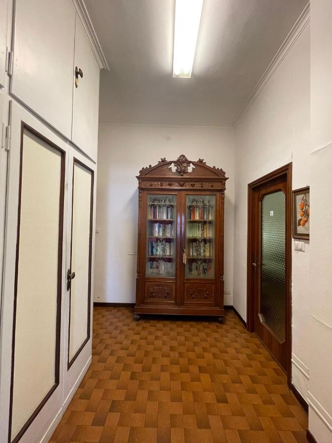 Hostal Corner 32